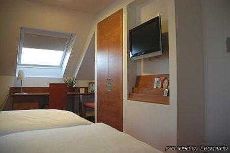 Hotel Klughardt Нюрнберг Экстерьер фото