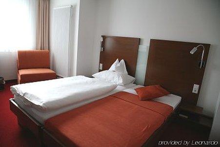 Hotel Klughardt Нюрнберг Экстерьер фото