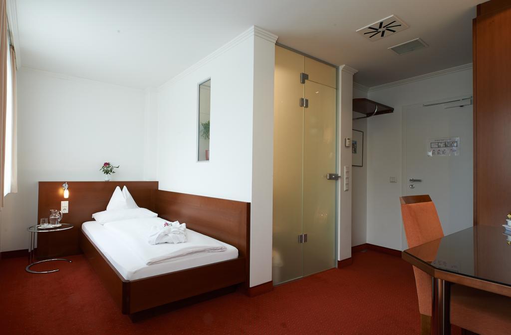 Hotel Klughardt Нюрнберг Номер фото